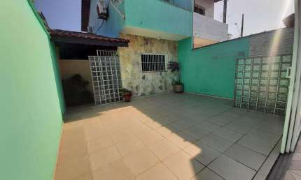 Sobrado à venda em Mongaguá, Flórida Mirim, com 2 quartos, com 115.91 m²