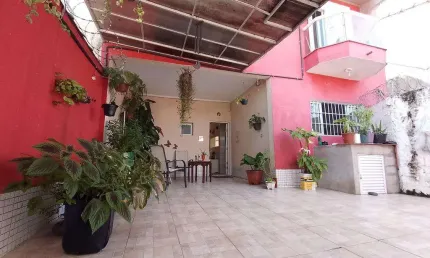 Sobrado à venda em Mongaguá, Vera Cruz, com 3 quartos, com 142.86 m²