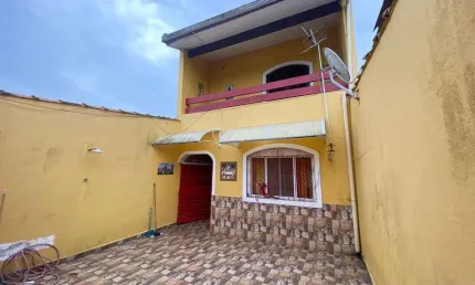 Sobrado com 3 dorms, Vila Nossa Senhora de Fátima, Mongaguá