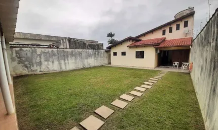 Casa à venda em Mongaguá, Vila Oceanopolis, com 2 suítes, com 130.63 m²