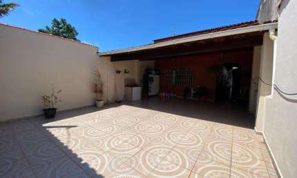 Casa à Venda em Florida Mirim, Mongaguá – 3 Dormitórios, Próxima à Praia 