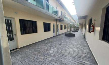 Sobrado à venda em Mongaguá, Vila São Paulo, com 1 suíte, com 57.34 m²