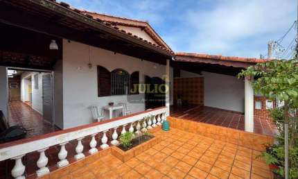 Casa à venda em Mongaguá, Vera Cruz, com 3 suítes, com 184.01 m²