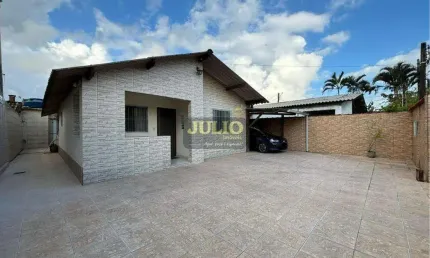 Casa com 3 Dormitórios à Venda em Mongaguá – Jardim Praia Grande, Terreno Inteiro e 2 Suítes