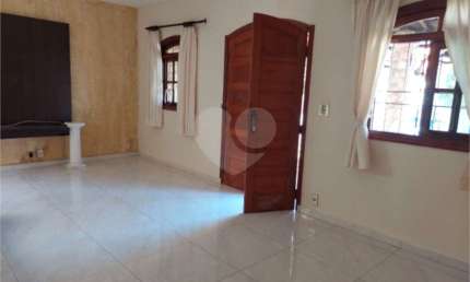 Casa com 3 quartos à venda em Núcleo Residencial Satélite - SP