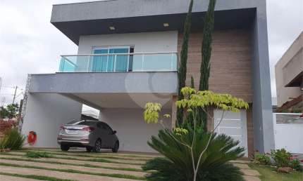 Condomínio com 4 quartos à venda em São Venâncio - SP