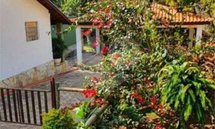 Chácara com 5 quartos à venda em Chácaras Do Guacuri - SP