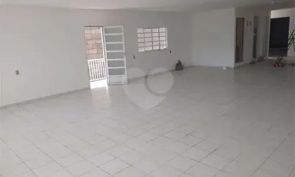 Ponto comercial à venda na Várzea Paulista, Vila Agrícola, Jundiaí