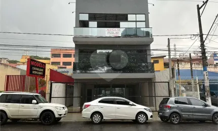 Prédio inteiro à venda ou para locação em Centro - SP