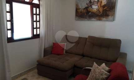 Casa térrea com 3 quartos à venda em Parque Almerinda Pereira Chaves - SP