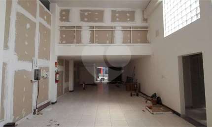 Salão Comercial para locação em Vila Boaventura - SP