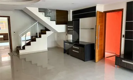 Casa com 3 quartos à venda na Idalino Massoti, Vila Galvão, Jundiaí