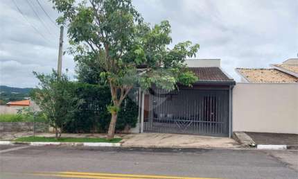 Casa térrea com 3 quartos à venda em Residencial Girassol - SP