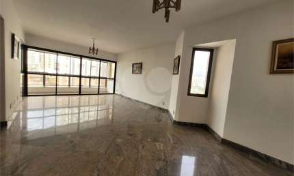 Apartamento com 4 quartos para locação em Centro - SP