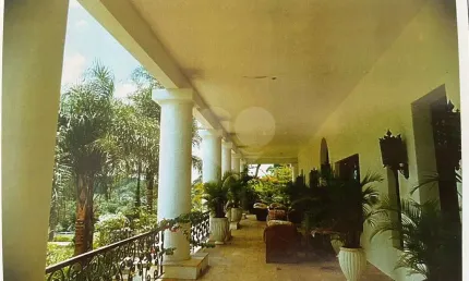 Casa com 8 quartos à venda em Chácaras Do Guacuri - SP