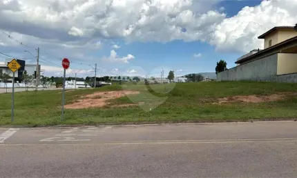 Terreno à venda na Rua Salvador Caruso Orlando, Medeiros, Jundiaí