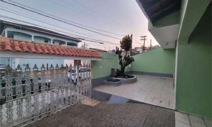 Casa com 3 quartos à venda na Arapuã, Vila São José, Várzea Paulista