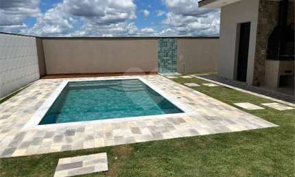 Condomínio com 4 quartos à venda em Loteamento Vale Azul I - SP