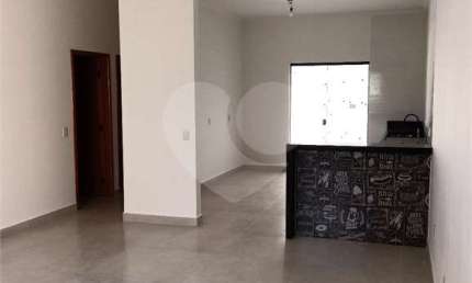 Casa com 3 quartos à venda em Residencial Tosi - SP