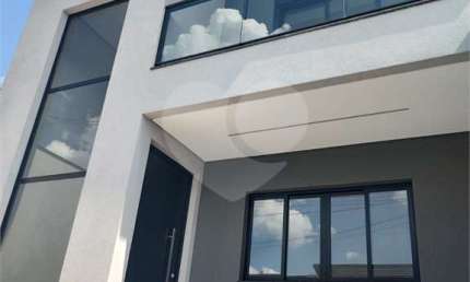 Sobrado com 3 quartos à venda em Jardim Vale Verde - SP