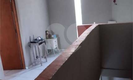 Sobrado com 3 quartos à venda em Conjunto Habitacional São José - SP