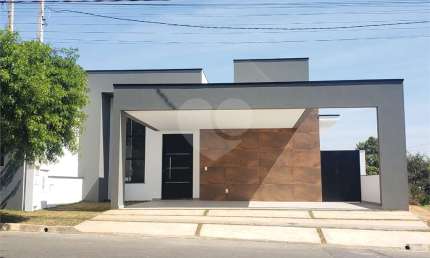 Condomínio com 3 quartos à venda em Centro (jacaré) - SP