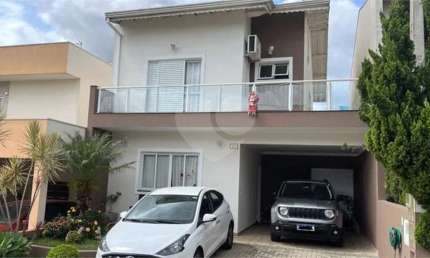Casa com 3 quartos à venda na Durval Chiochetti, Jardim Carolina, Jundiaí