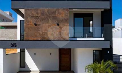 Condomínio com 3 quartos à venda em Loteamento Reserva Ermida - SP
