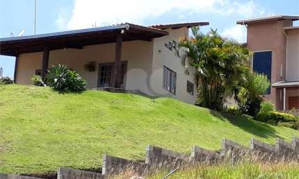 Condomínio com 3 quartos à venda em Outeiro Das Flores - SP