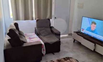 Condomínio com 2 quartos à venda em Bela Vista - SP