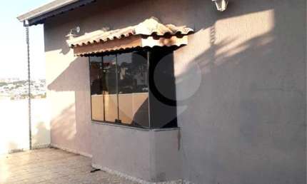 Casa com 3 quartos à venda na Osvaldo Batisteli, Vila Marlene, Jundiaí