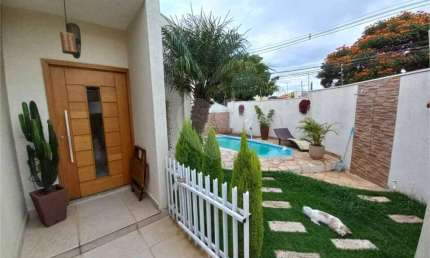 Casa com 3 quartos à venda em Jardim Sarapiranga - SP