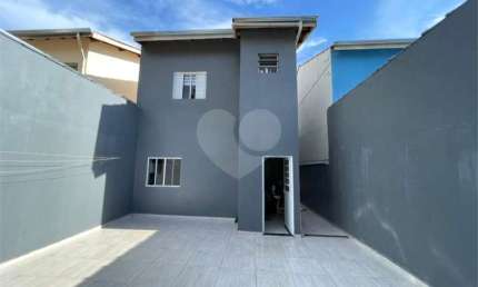 Sobrado com 2 quartos à venda em Colina Maria Luíza (jordanésia) - SP