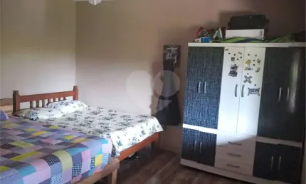 Sítio com 3 quartos à venda em Jardim Professor Francisco Morato - SP