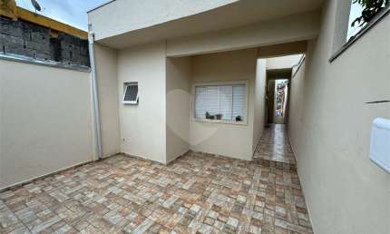 Casa com 2 quartos à venda em Conjunto Habitacional São José - SP