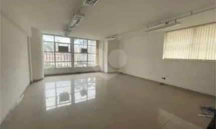 Sala comercial à venda na Praça Ramos de Azevedo, Centro, São Paulo