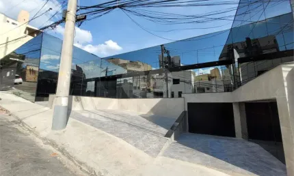 Prédio para alugar na Rua Secundino Veiga, Vila Vianelo, Jundiaí