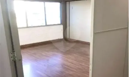 Sala comercial para alugar na Pedro Alexandrino, Anhangabaú, Jundiaí