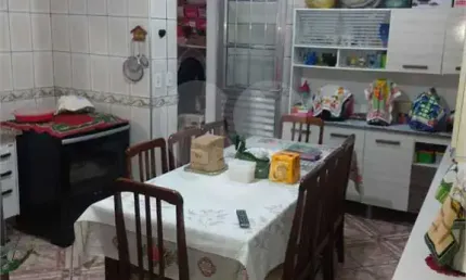 Sobrado com 5 quartos à venda em Jardim Arco Íris - SP