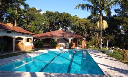 Fazenda à venda na Maria Emilia Ferreira Simonelli, Rio Acima, Mairiporã