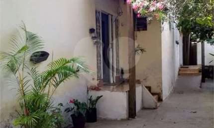 Casa com 3 quartos à venda em Jardim Santhiago - SP