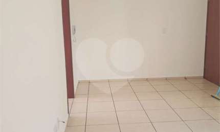 Apartamento com 3 quartos à venda em Jardim Pitangueiras I - SP