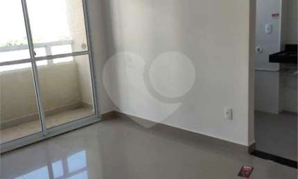 Apartamento com 2 quartos à venda em Jardim Carolina - SP