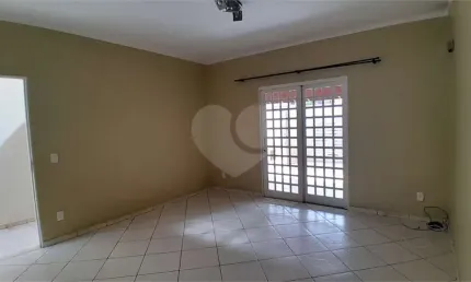 Casa com 3 quartos para locação em horto santo antonio - sp