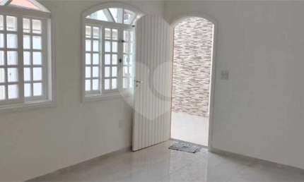Casa com 3 quartos à venda ou para locação em Cidade Nova - SP