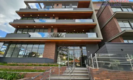 Apartamento com 3 quartos à venda na Rua Fernandes de Barros, 2025, Hugo Lange, Curitiba, 256 m2 por R$ 2.393.350