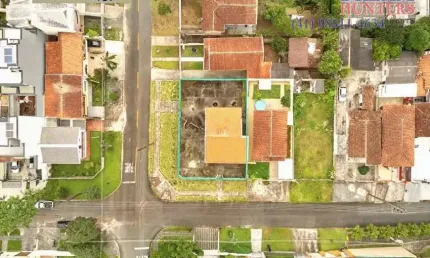 Terreno à venda na Rua Joaquim da Silva Sampaio, 868, Mercês, Curitiba por R$ 1.050.000