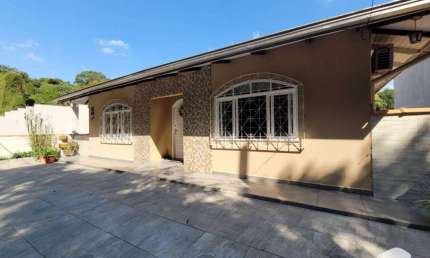Casa com 4 dormitórios à venda, 231 m² por R$ 700.000,00 - Boa Vista - Joinville/SC
