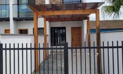 Sobrado com 2 dormitórios à venda, 79 m² por R$ 420.000,00 - Vila Nova - Joinville/SC
