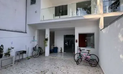 Casa com 3 quartos à venda na Rua Quatrocentos E Vinte E Um (Lot Cafubá), Piratininga, Niterói